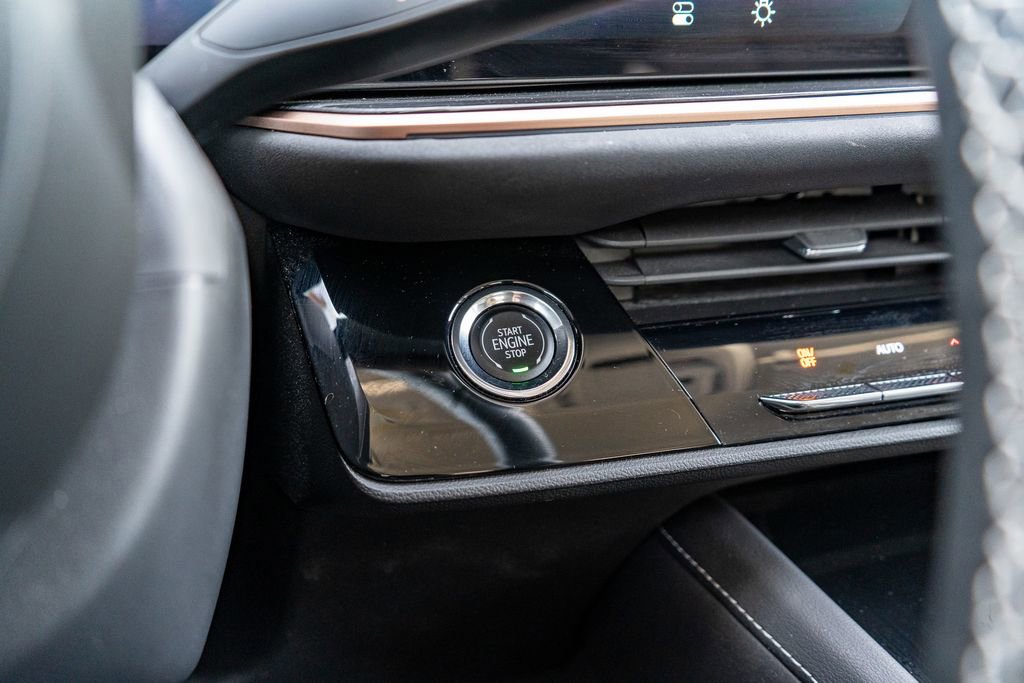 Used 2025 Buick Envision Sport Touring image 26
