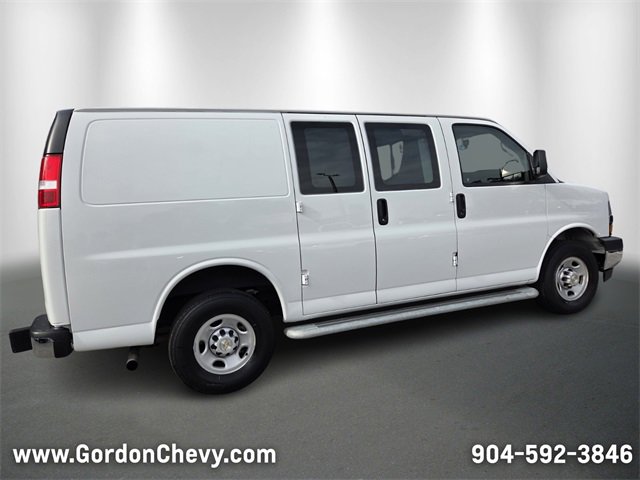 Used 2024 Chevrolet Express 2500 w/ Driver Convenience Package image 5