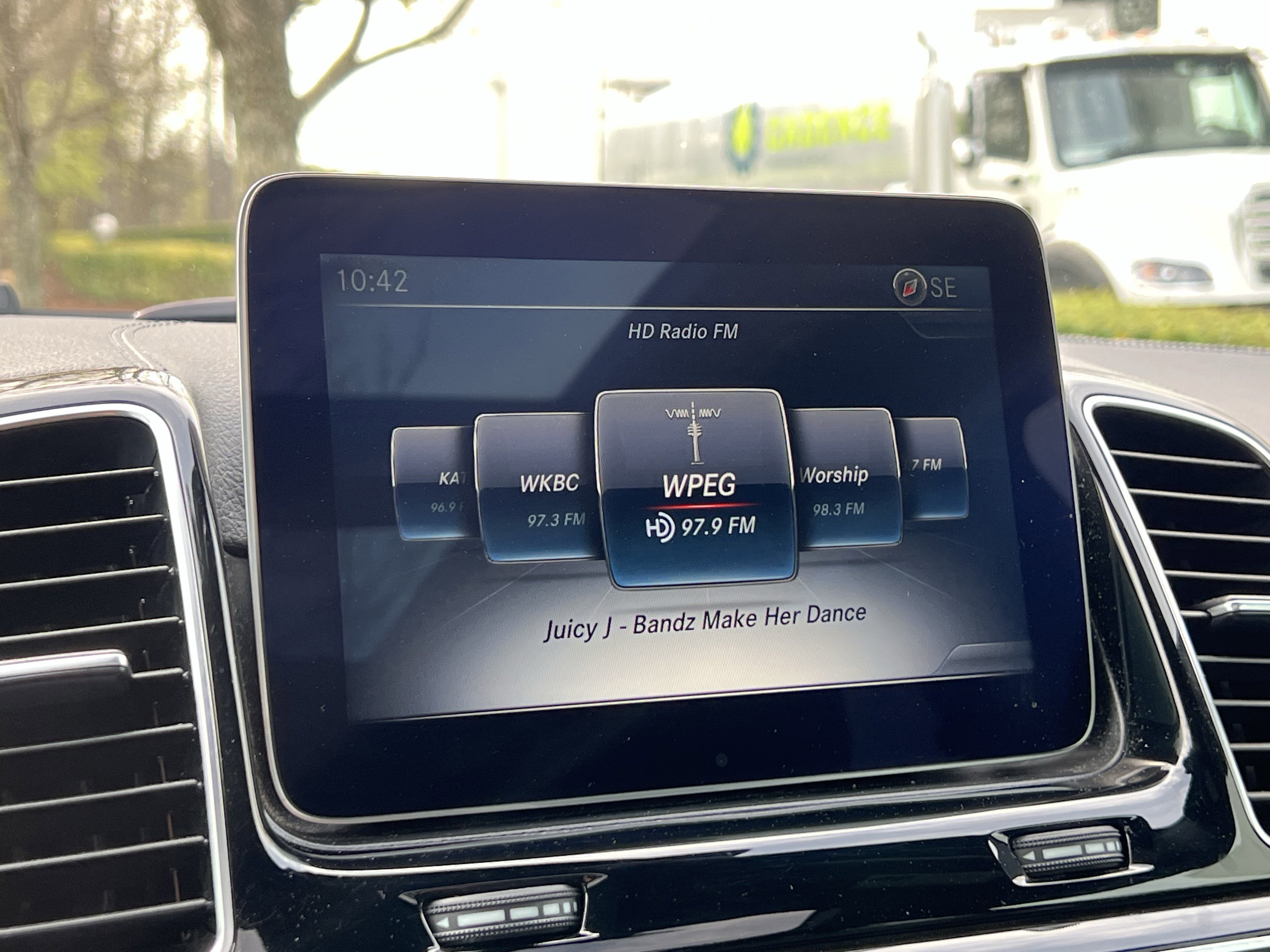 Used 2018 Mercedes-Benz GLE 43 AMG 4MATIC image 23