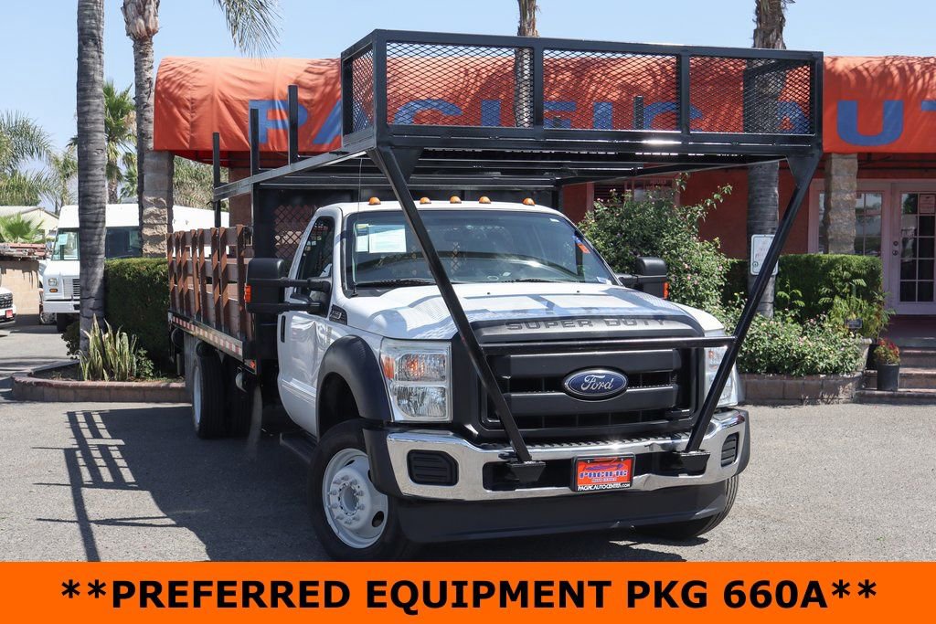 Used 2015 Ford F550 2WD Regular Cab Super Duty image 2