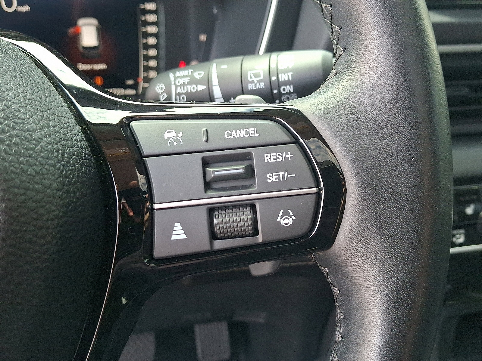 Used 2023 Honda Pilot Elite image 23