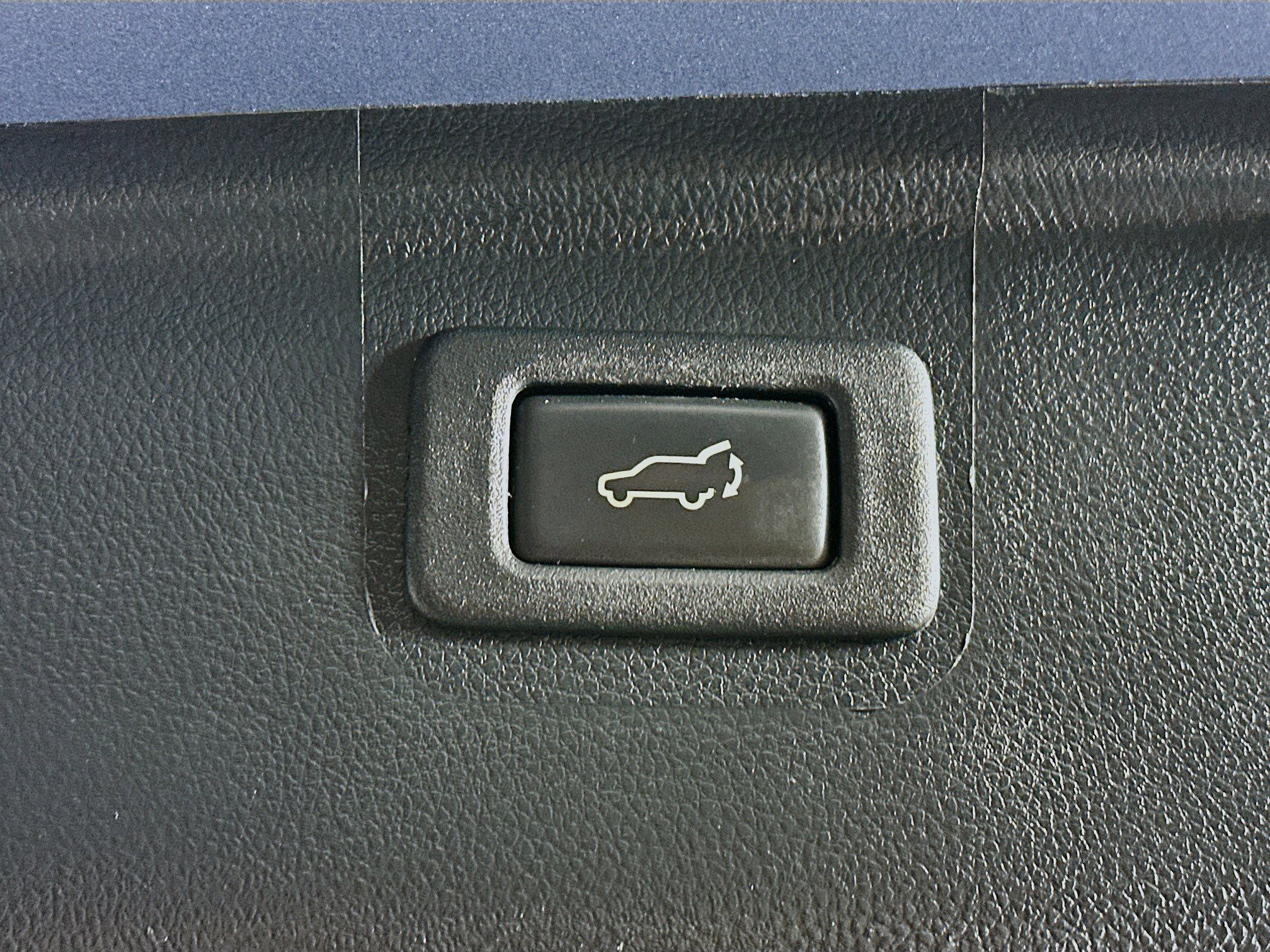 Used 2017 Subaru Outback 2.5i Limited image 31