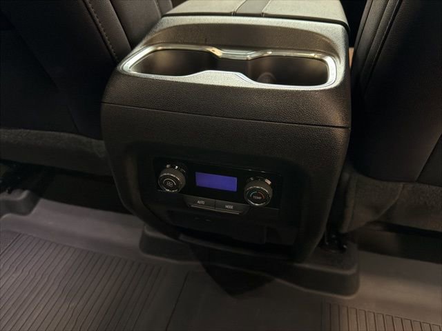 Used 2025 Chevrolet Traverse Z71 w/ Enhanced Driving Package image 42