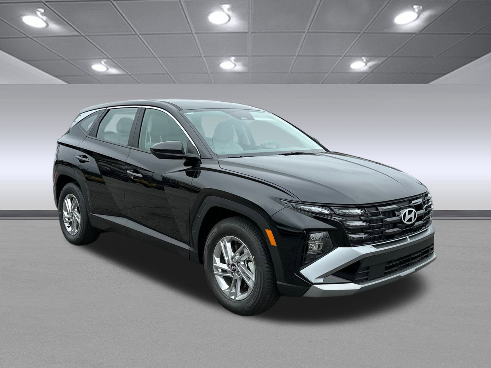 New 2025 Hyundai Tucson SE