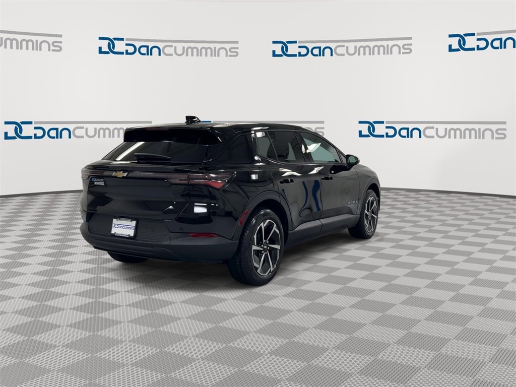 New 2026 Chevrolet Equinox EV LT image 8