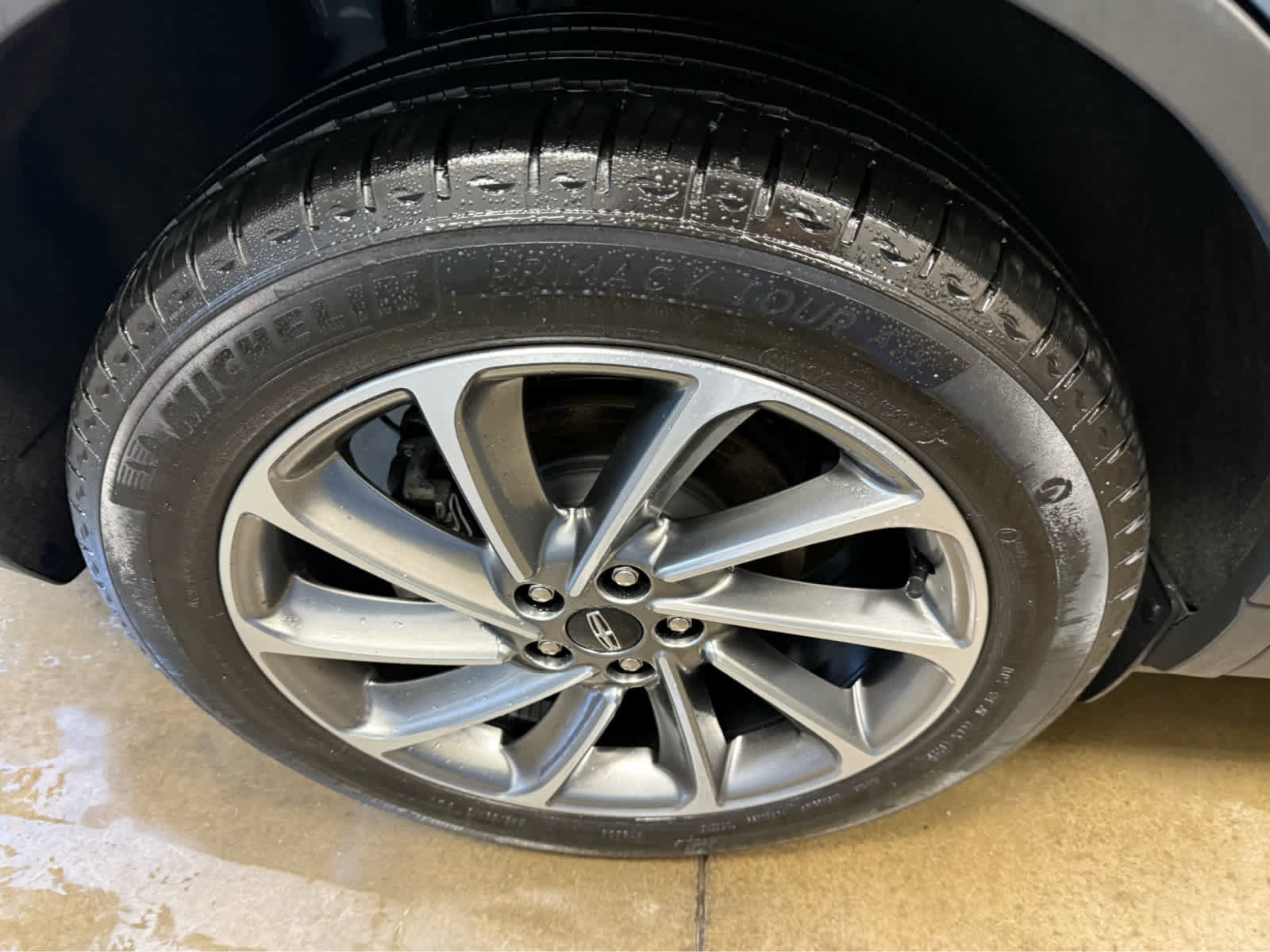 Used 2023 Lincoln Corsair AWD w/ Equipment Group 101A image 9