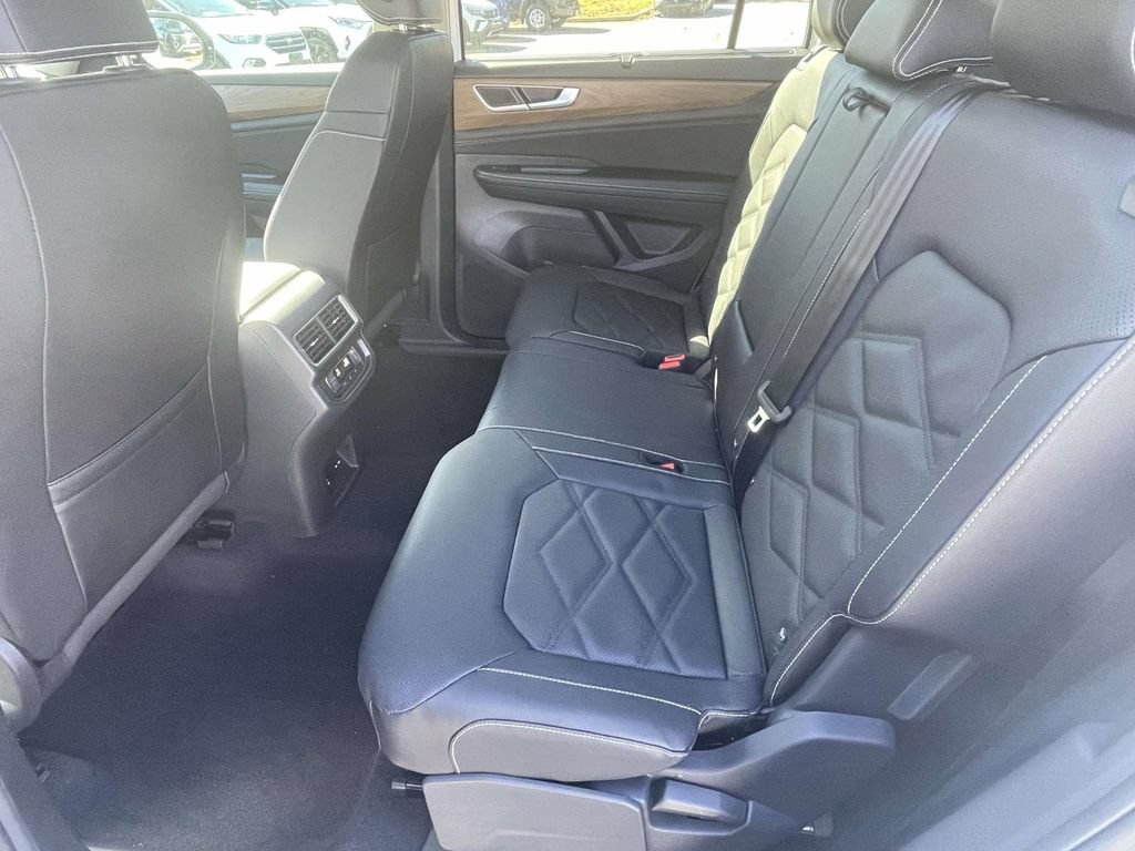 New 2026 Volkswagen Atlas SE FWD image 10