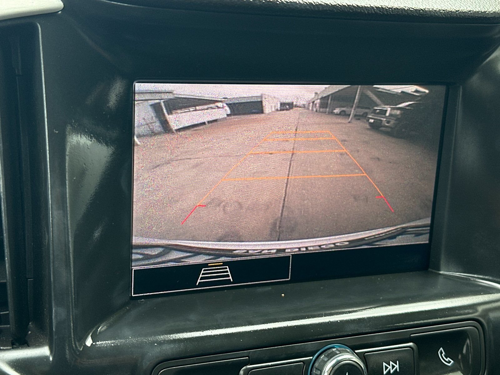 Used 2023 GMC Terrain SLE w/ Driver Convenience Package FWD image 18