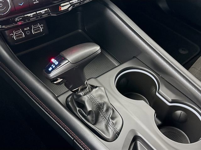 Used 2024 Dodge Durango GT image 16