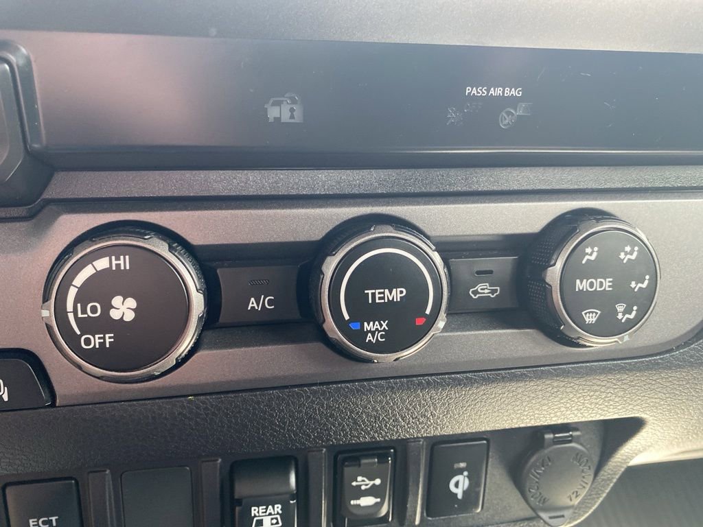 Used 2019 Toyota Tacoma TRD Off-Road image 35