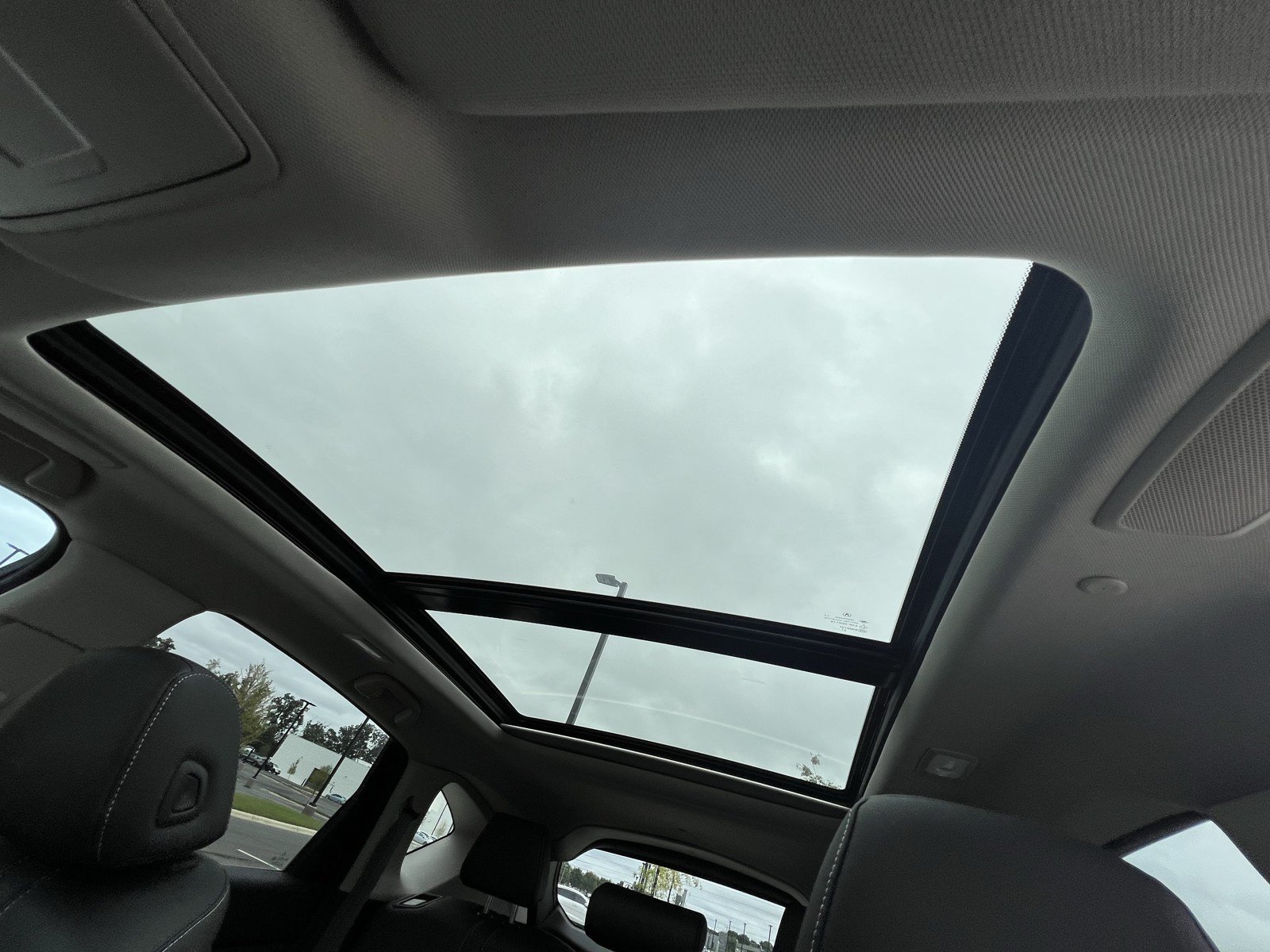 Used 2022 Acura RDX w/ Technology Package FWD image 29