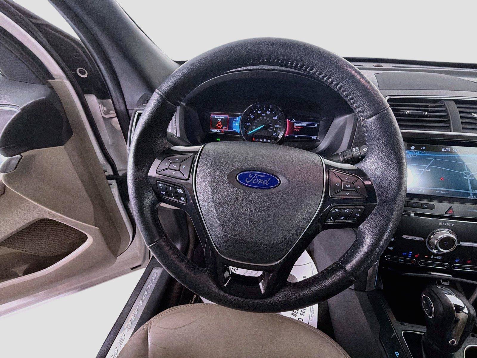 Used 2018 Ford Explorer Limited w/ Equipment Group 301A FWD image 33