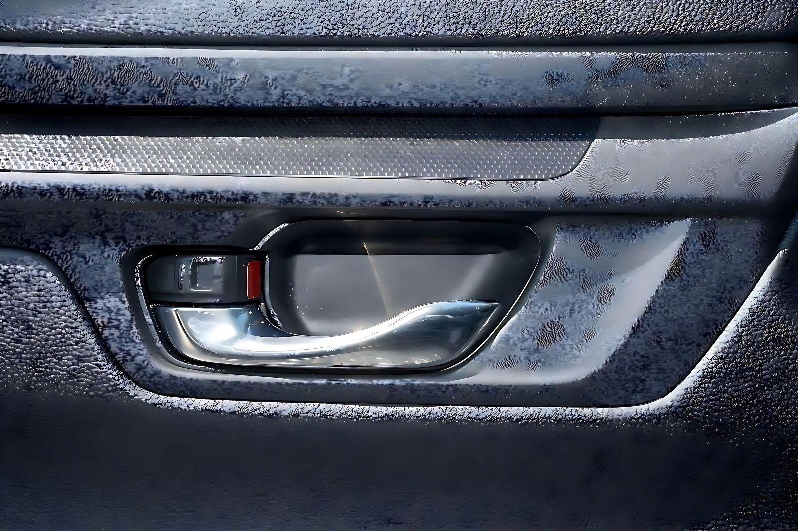 Certified 2025 Honda CR-V EX image 29