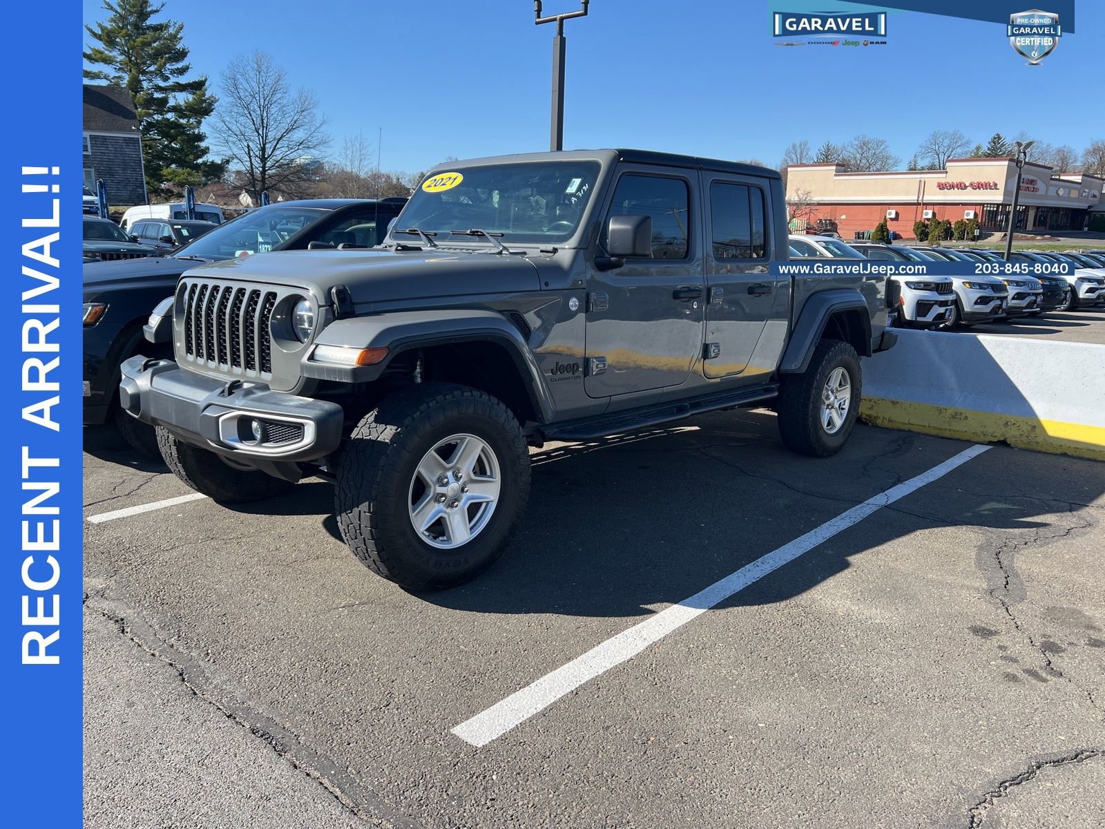 Used 2021 Jeep Gladiator Sport image 1