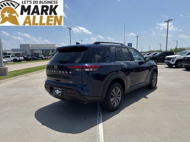 Used 2025 Nissan Pathfinder SV AWD/4WD image 5