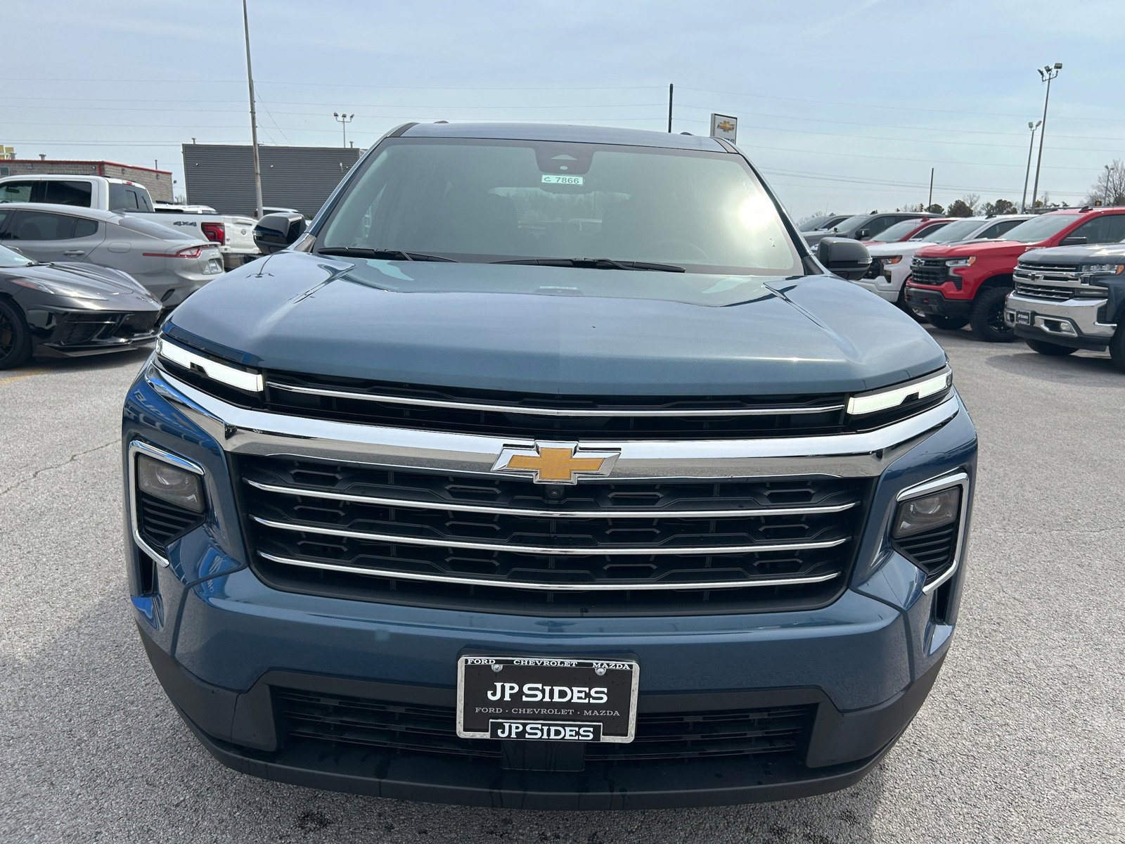 New 2026 Chevrolet Traverse LT w/ Driver Confidence Package FWD image 7