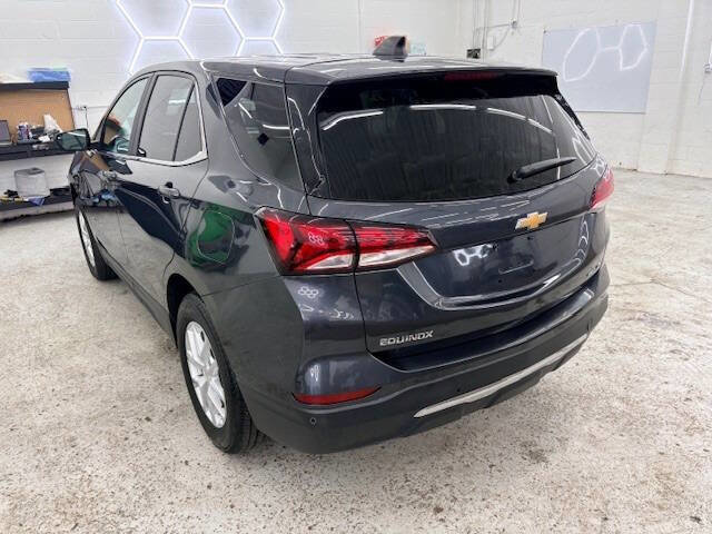 Used 2022 Chevrolet Equinox LT w/ Driver Convenience Package AWD/4WD image 6