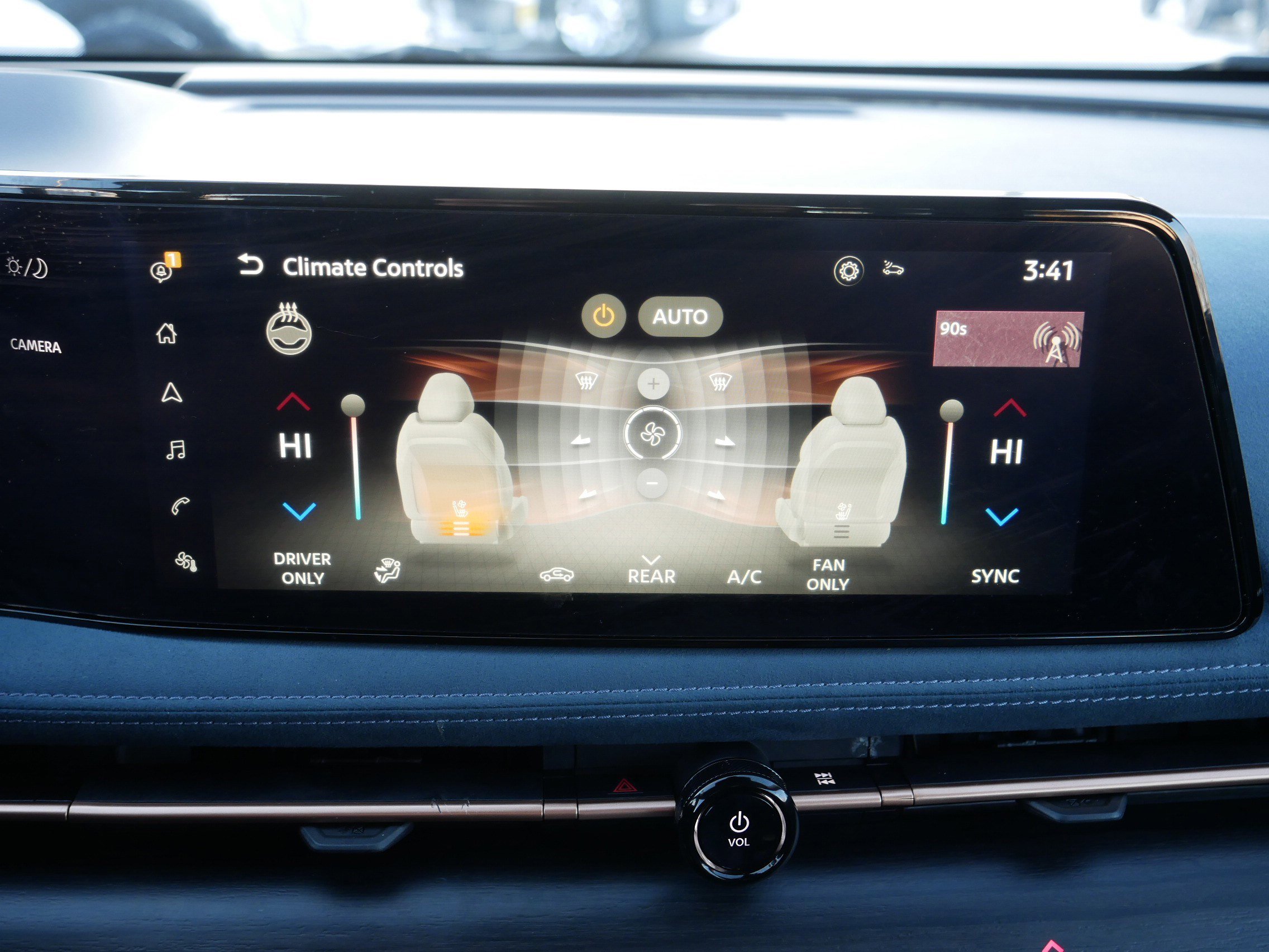 Certified 2023 Nissan Ariya image 23