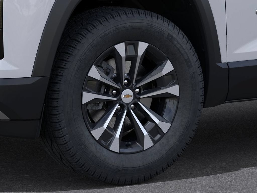 New 2027 Chevrolet Equinox LT FWD image 9