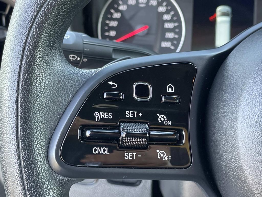 Used 2023 Mercedes-Benz Sprinter 2500 image 22
