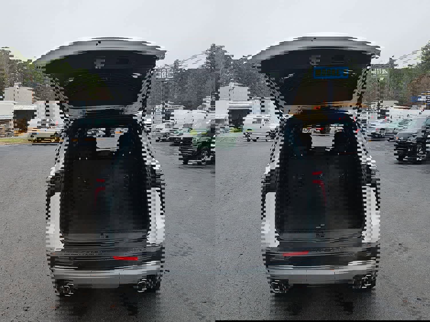 New 2026 Chevrolet Traverse LT w/ Driver Confidence Package image 29