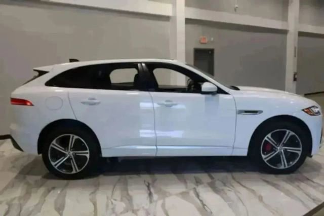 Used 2020 Jaguar F-PACE S image 4