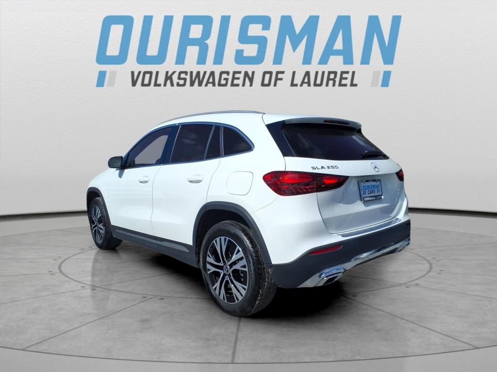Used 2025 Mercedes-Benz GLA 250 4MATIC image 30