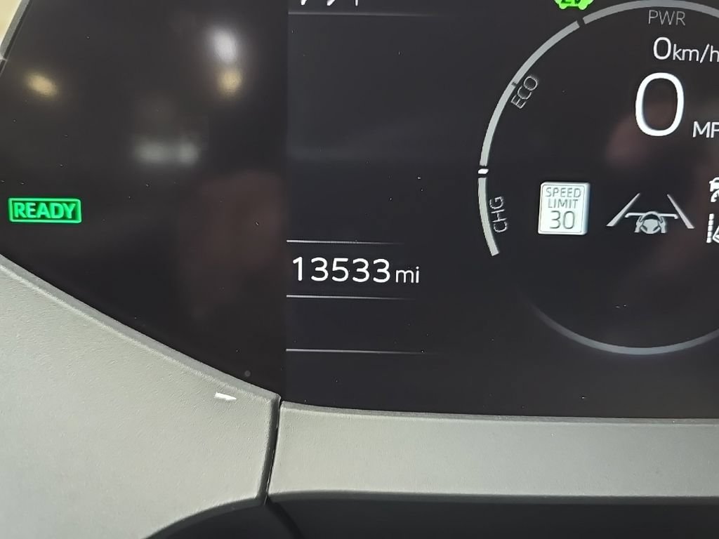 Used 2024 Toyota Prius XLE AWD/4WD image 24