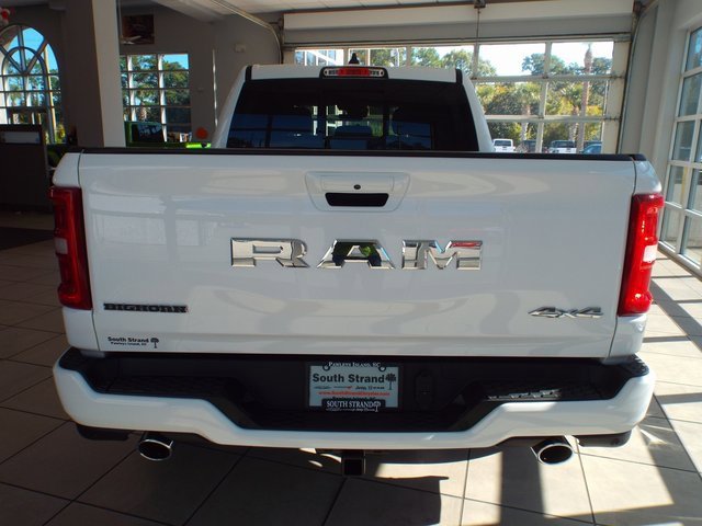 New 2026 RAM 1500 4x4 Crew Cab image 7