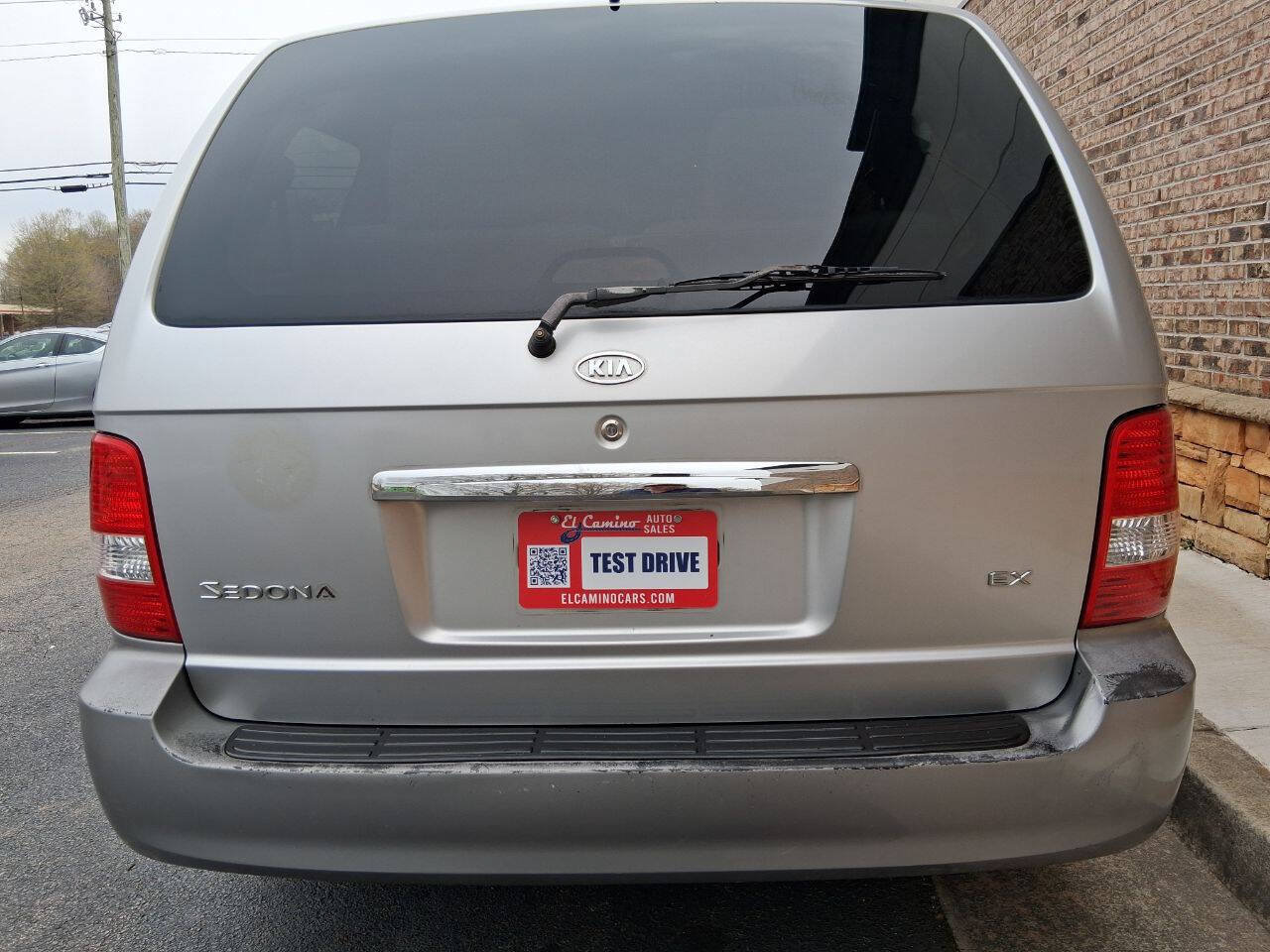 Used 2005 Kia Sedona EX FWD image 3