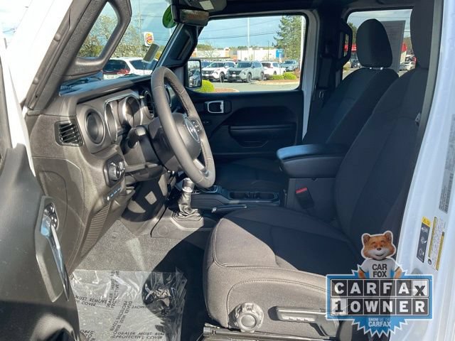 Used 2023 Jeep Wrangler Unlimited w/ Sun & Screen Package AWD/4WD image 11