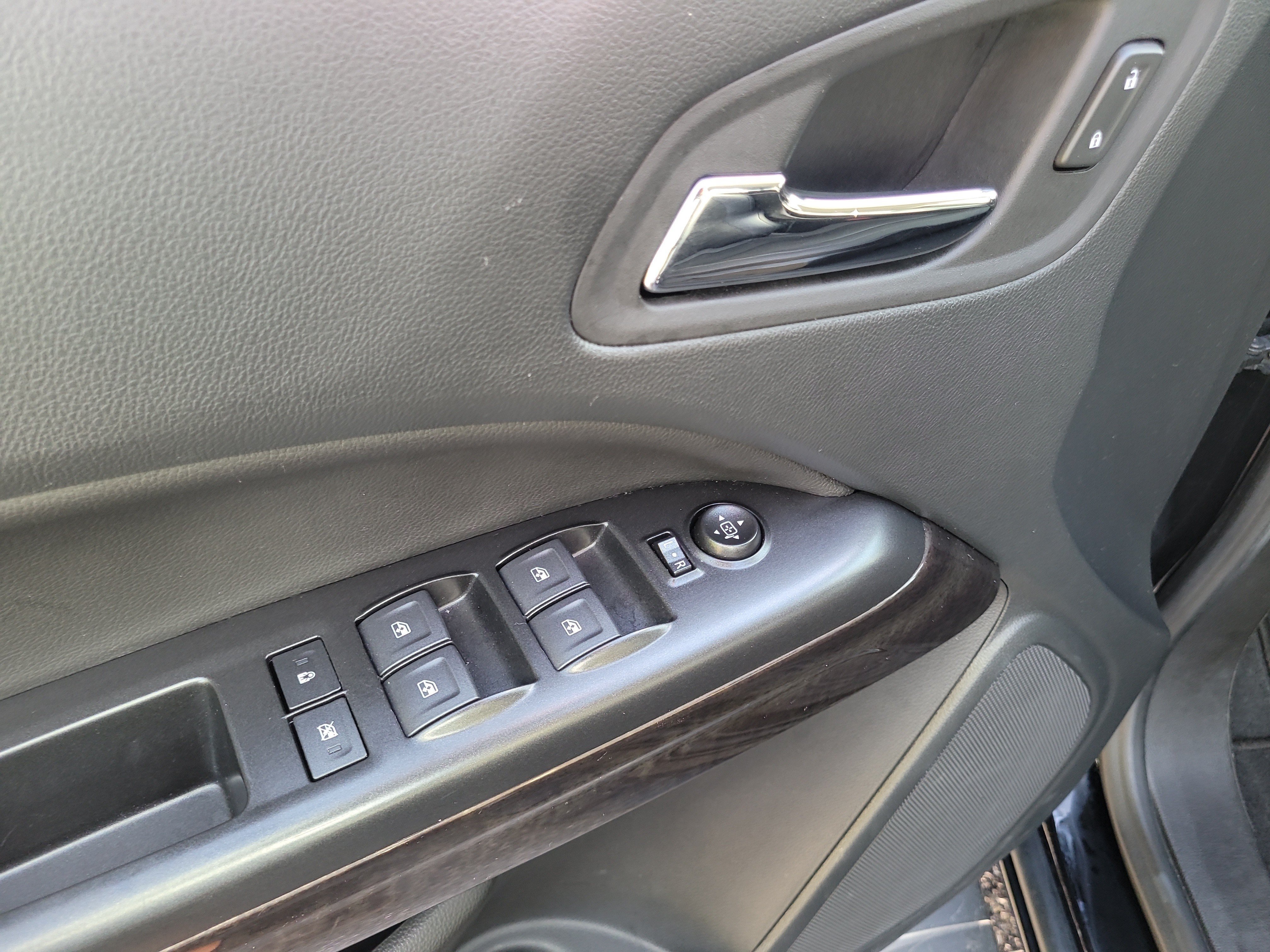 Used 2022 GMC Canyon Elevation w/ Elevation Premium Package AWD/4WD image 18