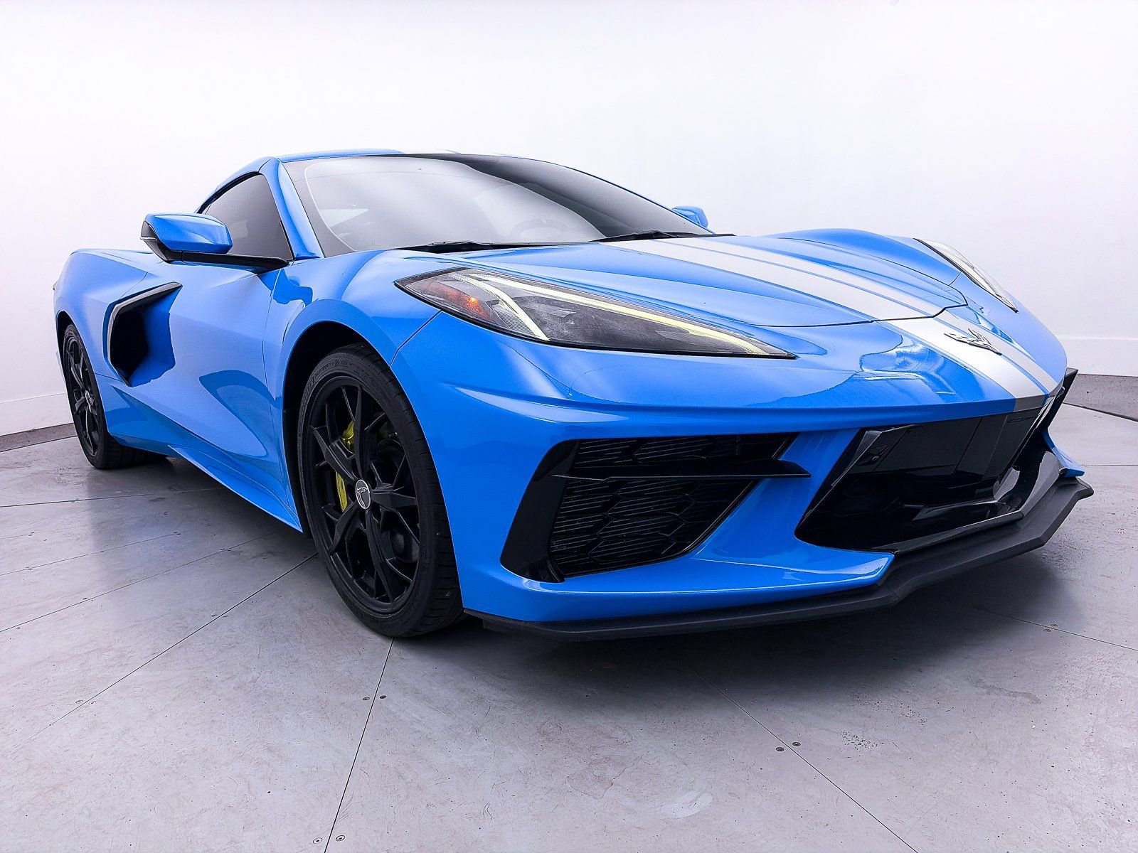 Used 2020 Chevrolet Corvette Stingray Premium Cpe w/ 3LT Preferred Equipment Group image 28