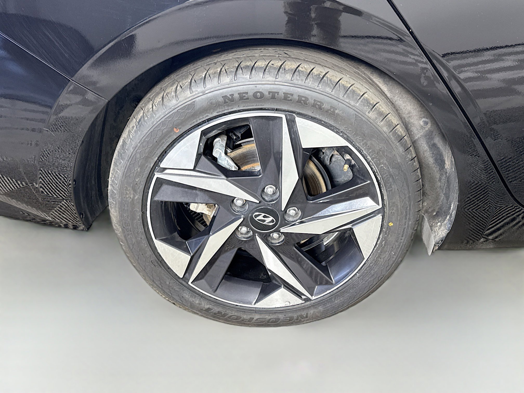 Used 2022 Hyundai Elantra SEL w/ Convenience + Premium Package image 32