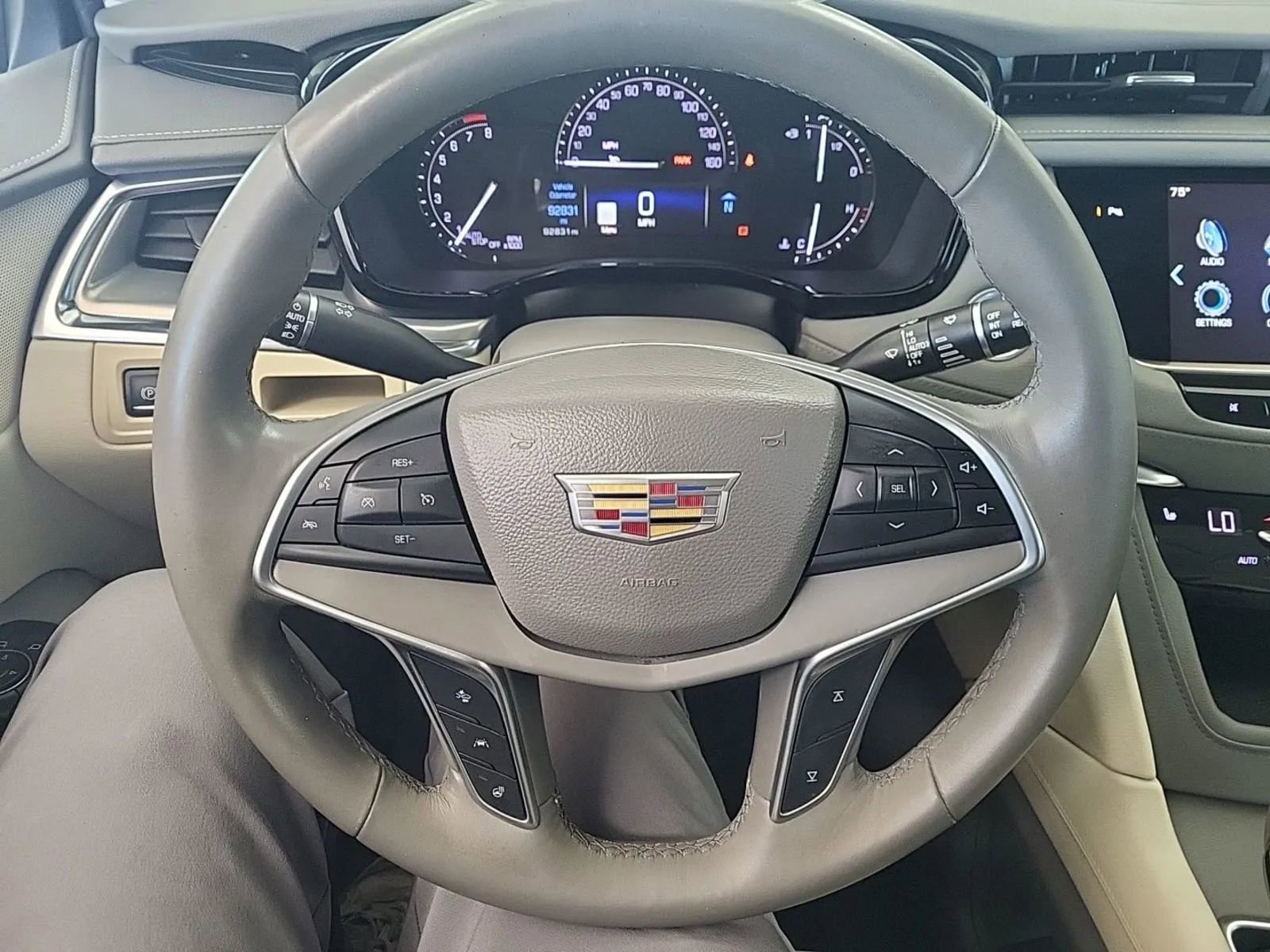 Used 2017 Cadillac XT5 Luxury w/ Driver Awareness Package image 12