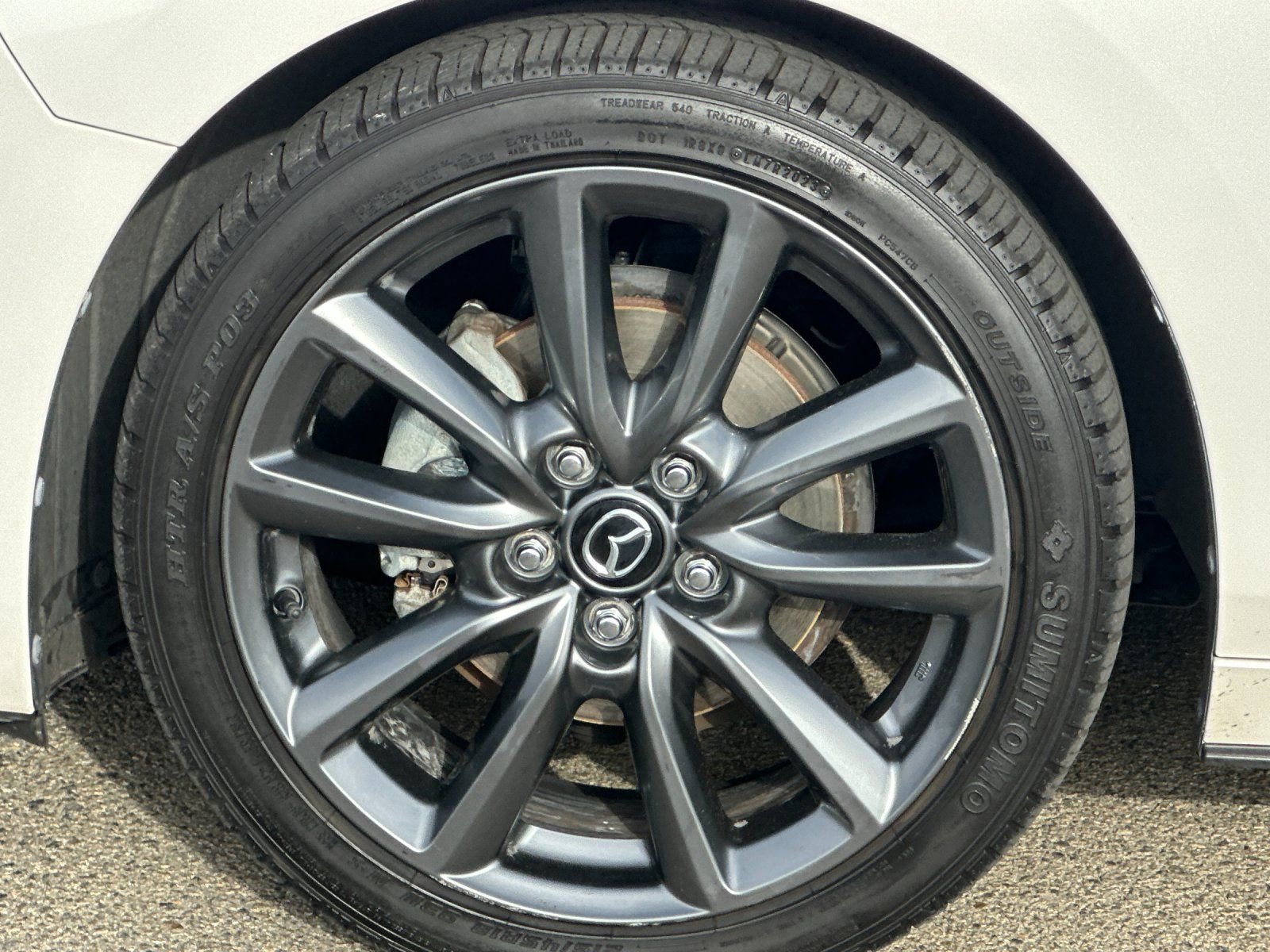 Used 2020 MAZDA MAZDA3 Hatchback image 32