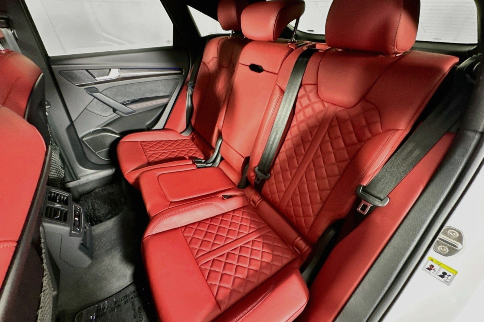Used 2024 Audi SQ5 Prestige w/ Prestige Package AWD/4WD image 9