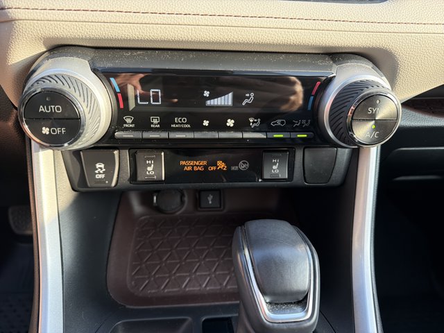 Used 2020 Toyota RAV4 Limited w/ All Weather Liner Package AWD/4WD image 22