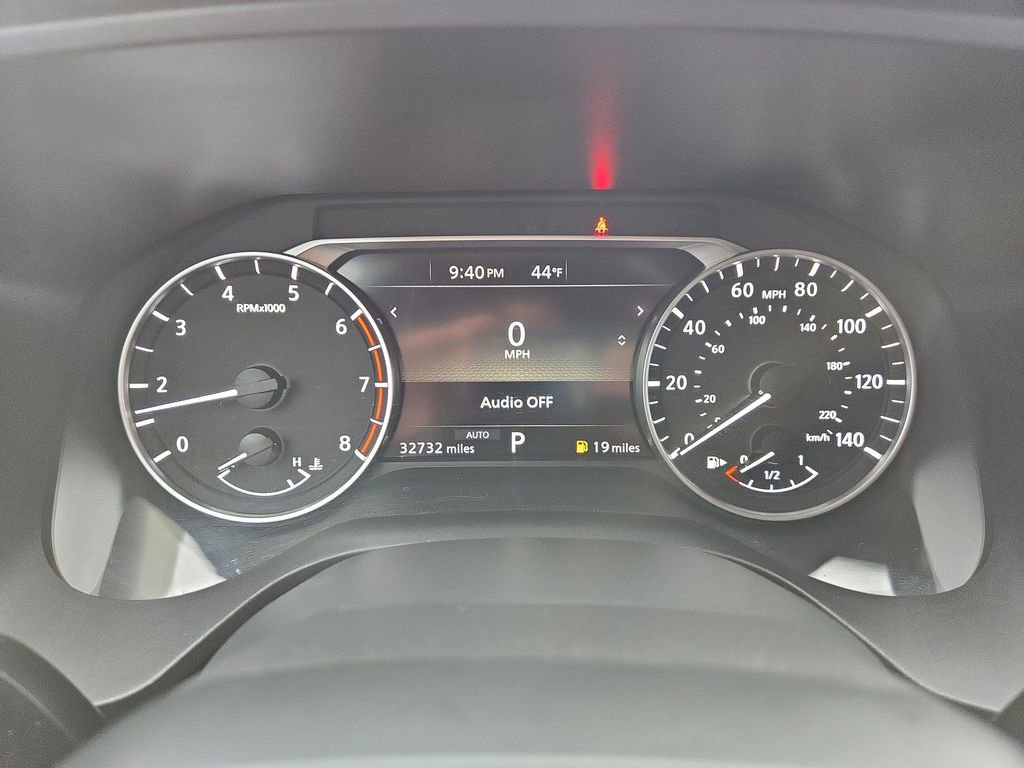 Used 2025 Nissan Rogue SV image 21