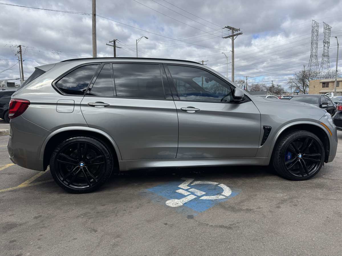 Used 2018 BMW X5 M image 5