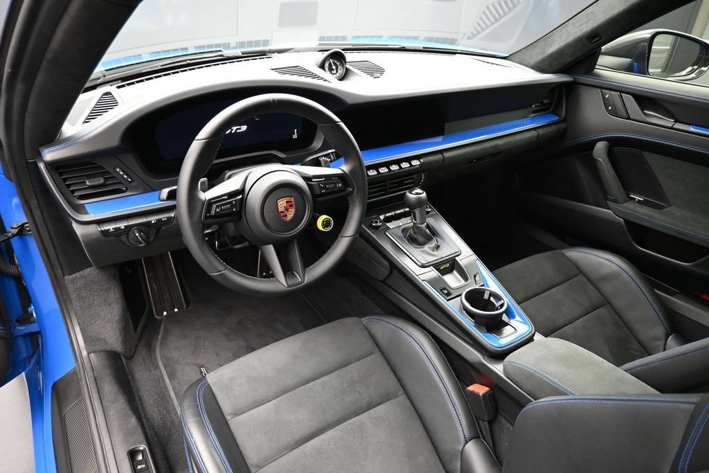 Used 2026 Porsche 911 GT3 w/ Chrono Package RWD image 4