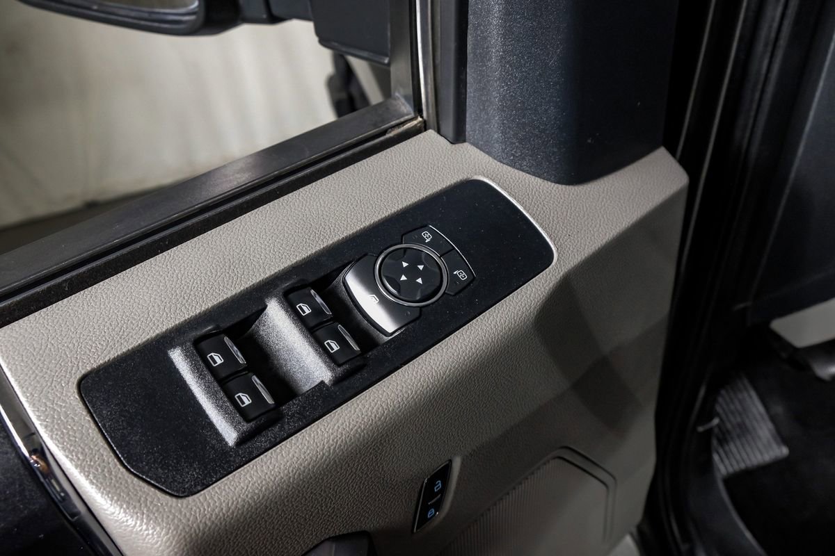 Used 2020 Ford F250 XLT image 32