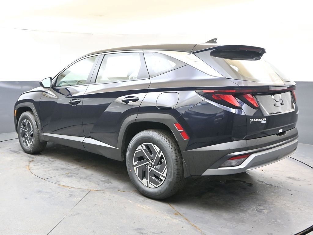 New 2026 Hyundai Tucson Blue SE image 3