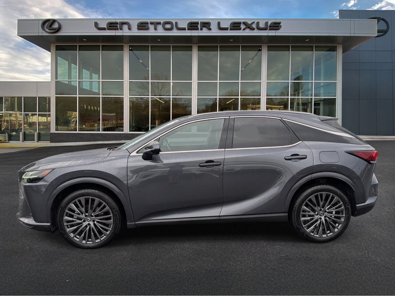 Used 2025 Lexus RX 450h AWD w/ Convenience Package image 6