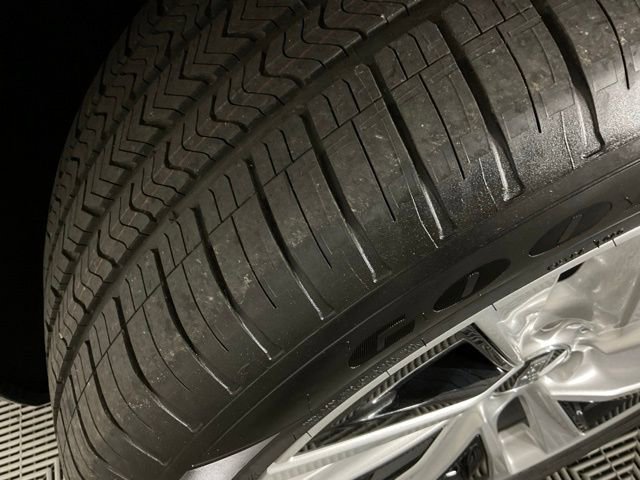 New 2026 Cadillac Vistiq Luxury w/ LPO, Floor Liner Package image 39