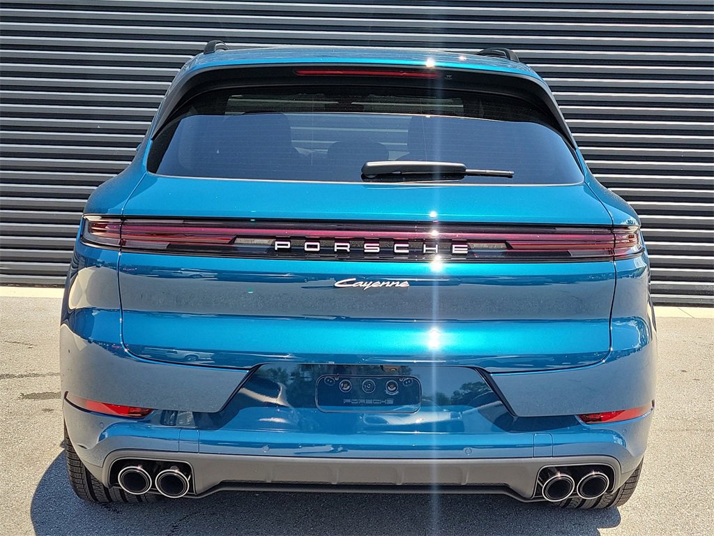 New 2025 Porsche Cayenne E-Hybrid image 6