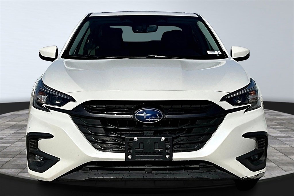 Used 2023 Subaru Legacy Limited image 3