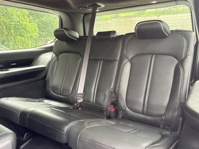 Used 2022 Jeep Grand Wagoneer Series II w/ Convenience Group III AWD/4WD image 12