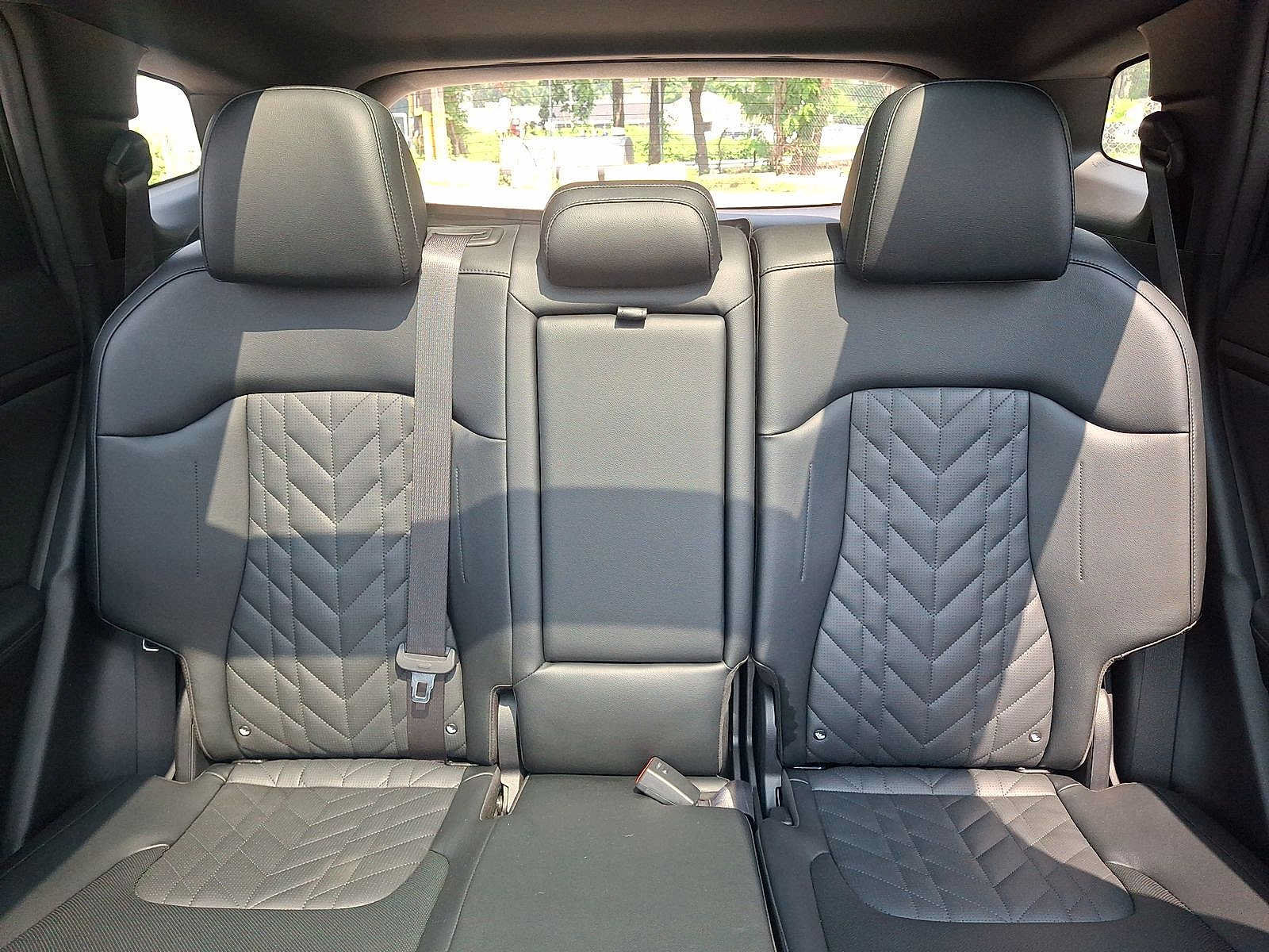 Used 2023 Kia Sportage X-Line w/ X-Line Premium Package AWD/4WD image 13