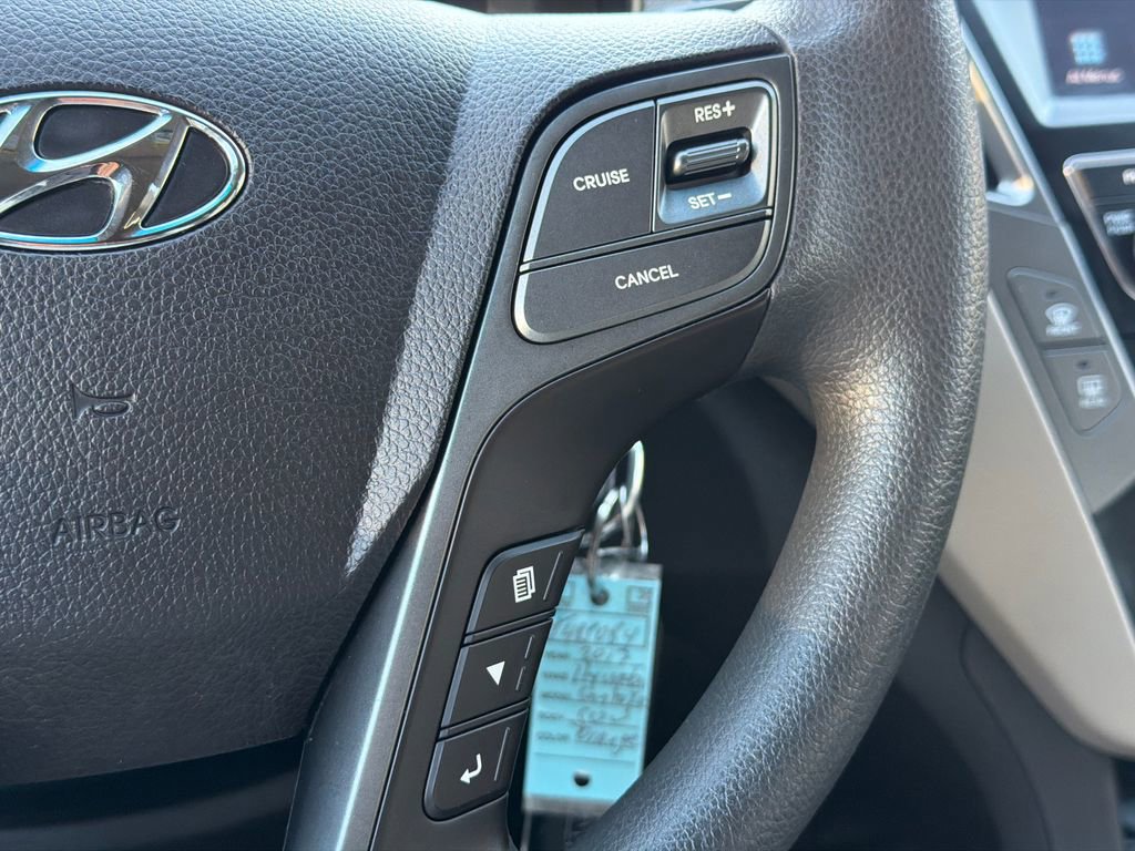 Used 2017 Hyundai Santa Fe Sport FWD image 19